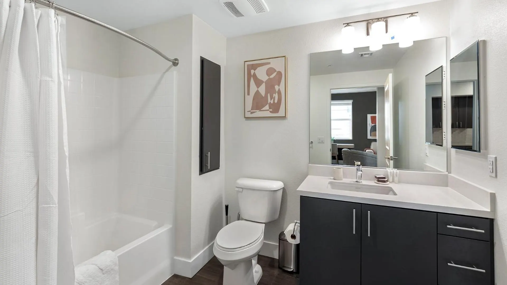 Aparthotel St Louis Cardinals Apartments By Barsala Saint Louis