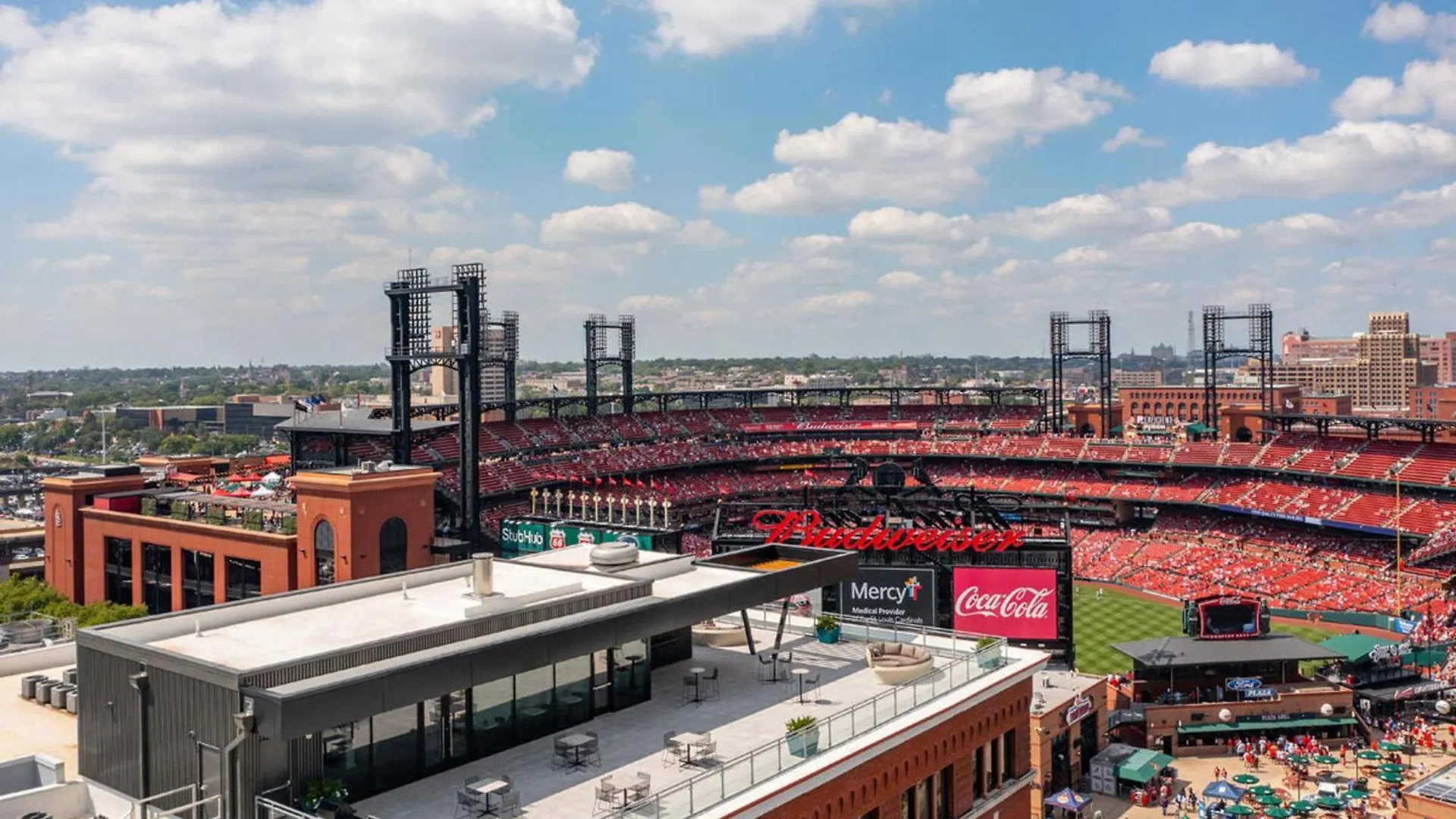 Aparthotel St Louis Cardinals Apartments By Barsala Saint Louis